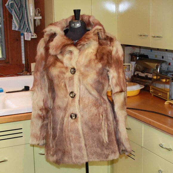 Vintage Fur Women's Coat - Picture 1 of 6